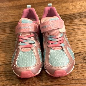 New Tsukihoshi tennis shoes. Sz 1. Rainbow/polka dot.